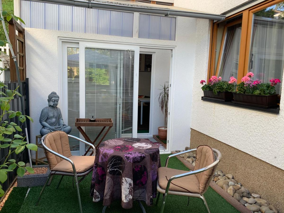 Gaestehaus Monika Hornbach Bagian luar foto