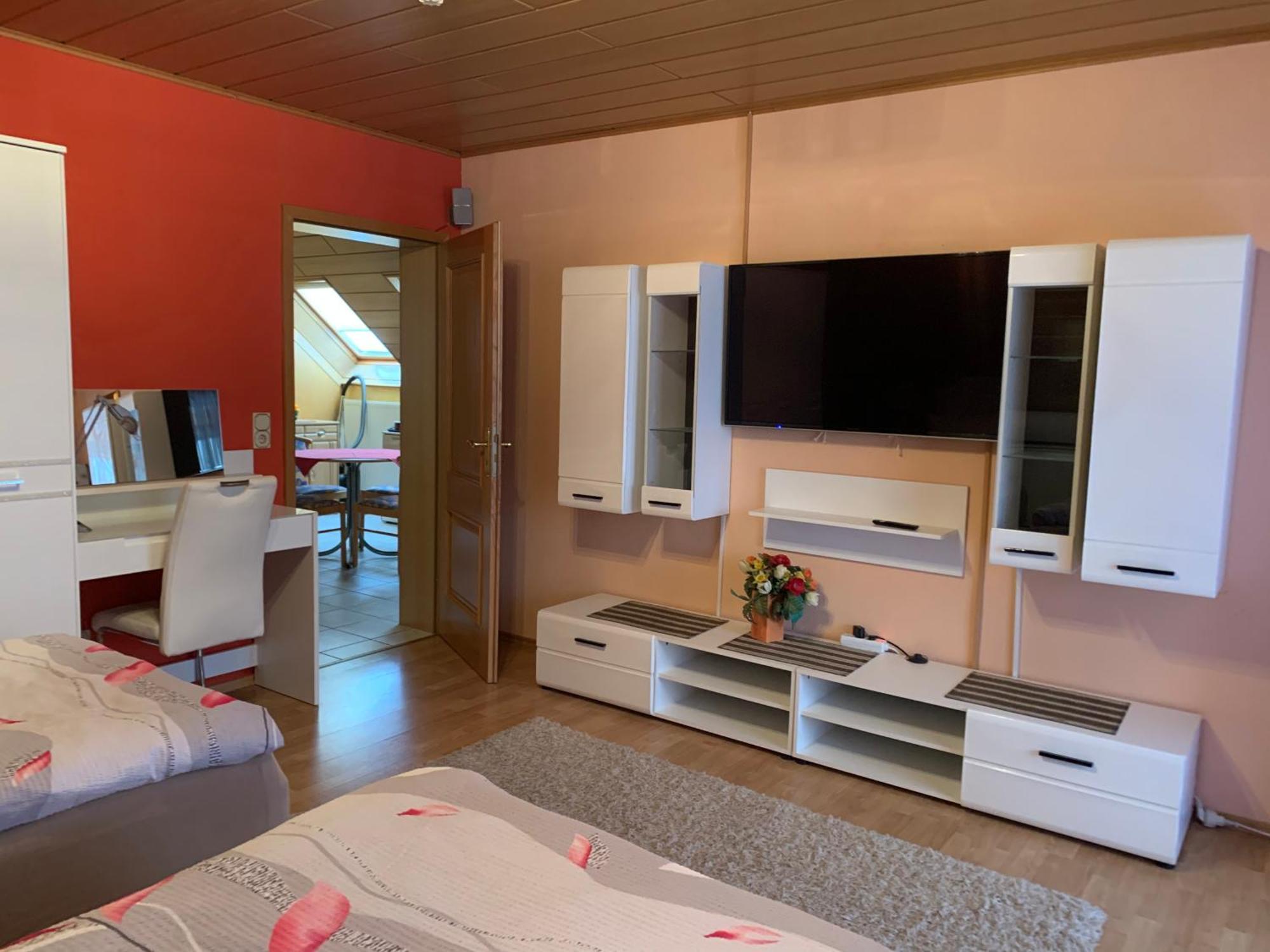 Gaestehaus Monika Hornbach Bagian luar foto