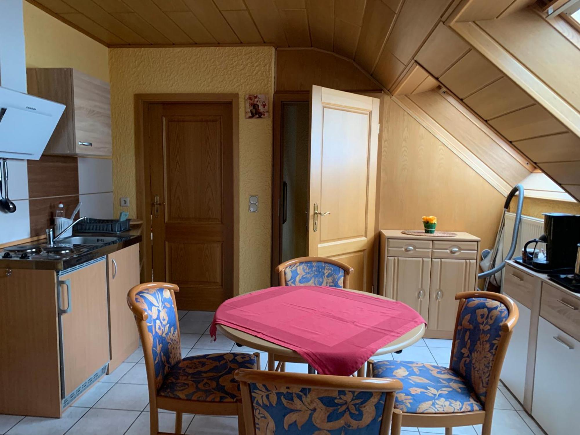 Gaestehaus Monika Hornbach Bagian luar foto