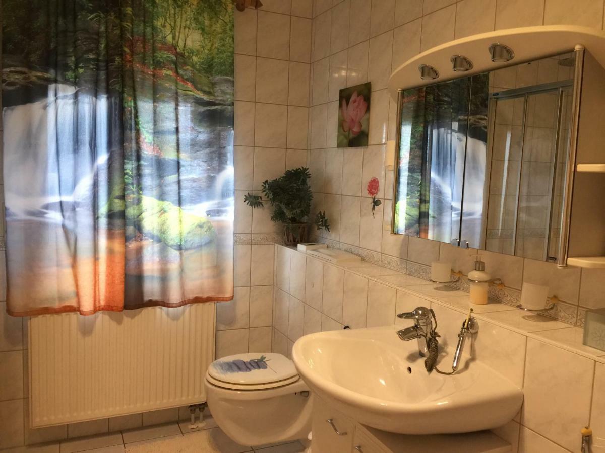 Gaestehaus Monika Hornbach Bagian luar foto